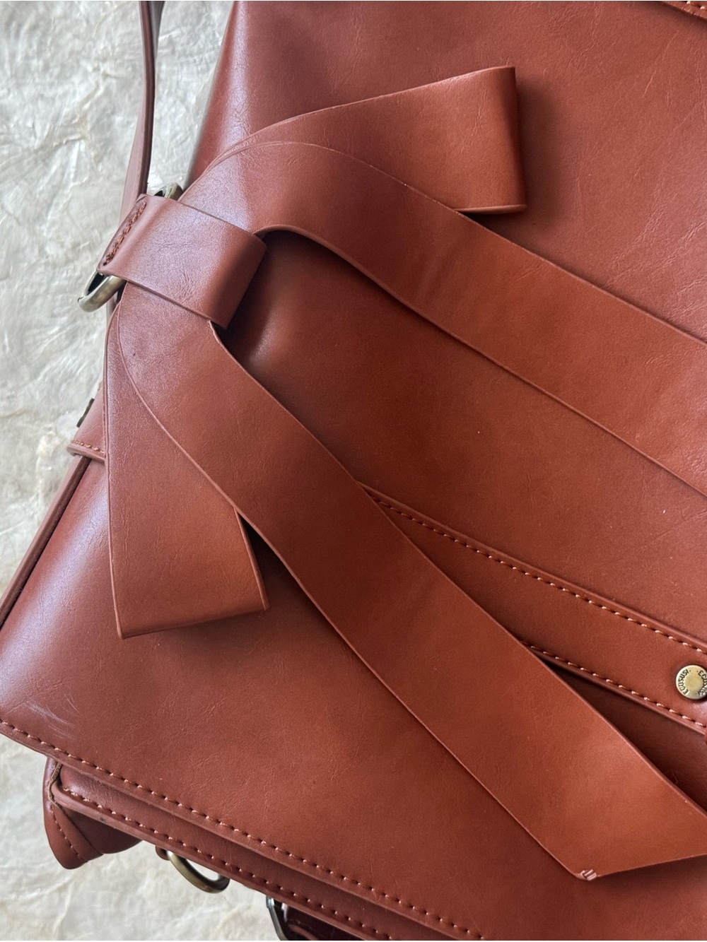 ECOSUSI Structured Women's Vegan Leather Shoulder Bag in Brown with Bow detail